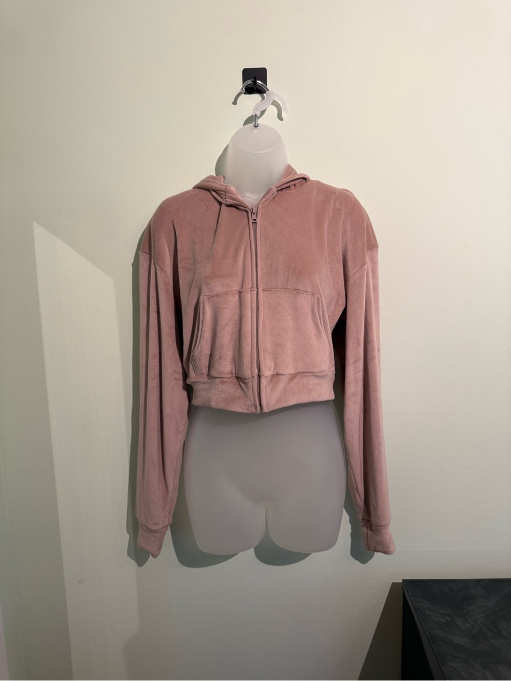 Skims size small Cropped Plush Zip-Up Hoodie in Dusty Rose